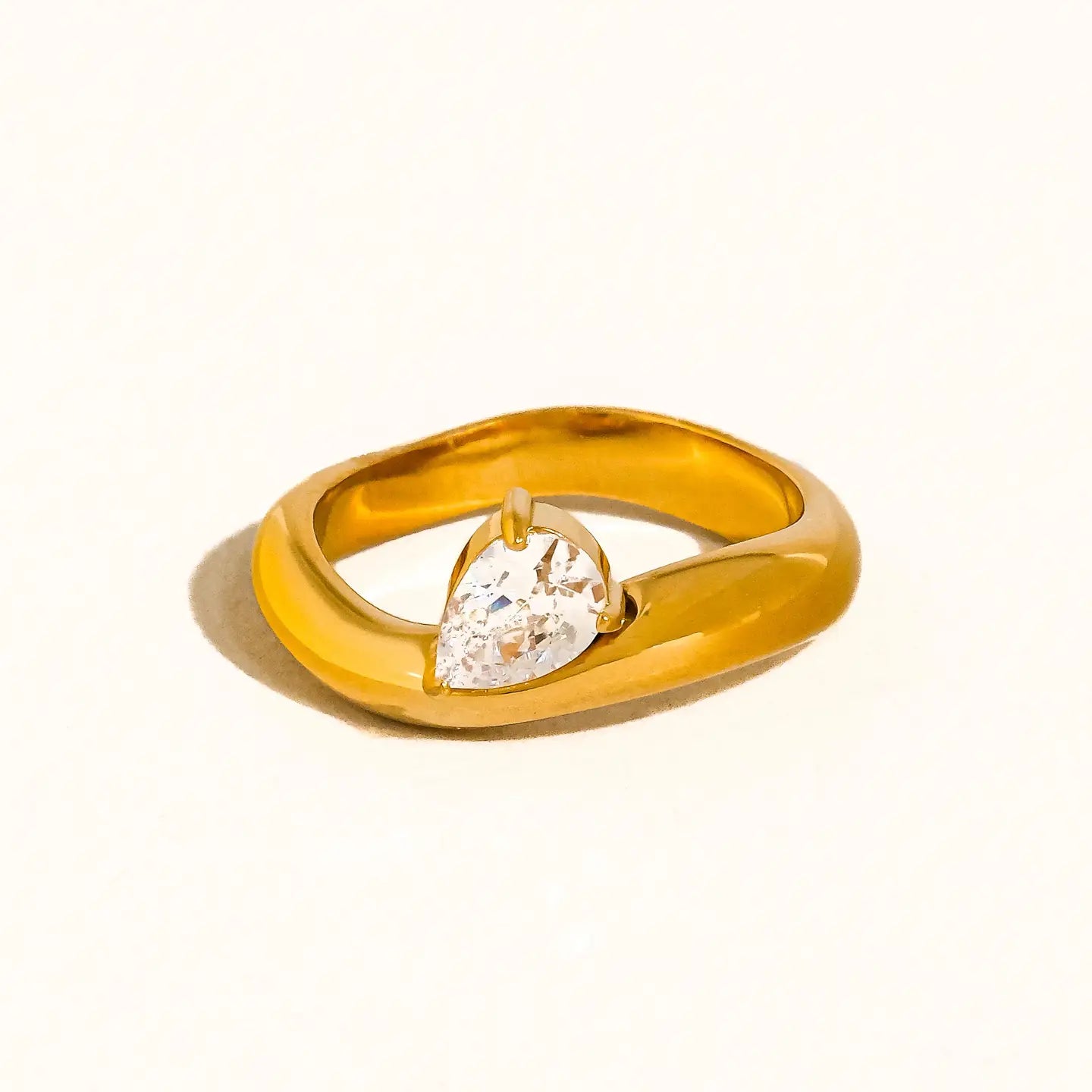 Dråbeformet Ring